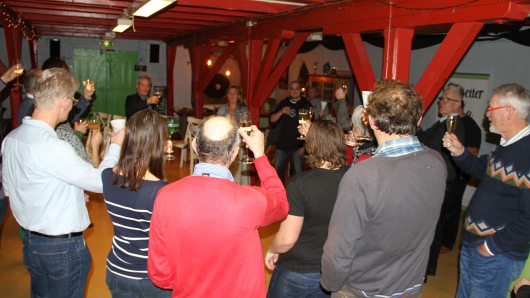 Nieuwjaarborrel Groen Links 2019. 12 januari was de nieuwjaarsbijeenkomst van GroenLinks Zoetermeer in samenwerking met de Groene Wij aan de Voorweg in Zoetermeer.  Tijdens deze borrel hebben we stilgestaan bij het afgelopen jaar. Fractieleider Jordy Boer