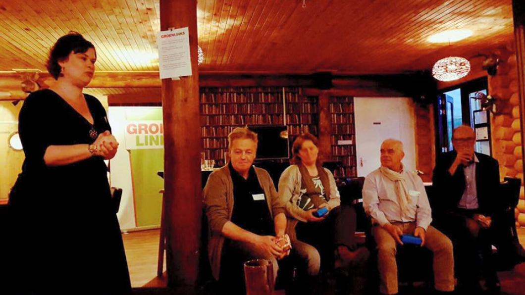 politiek cafe 1.jpg