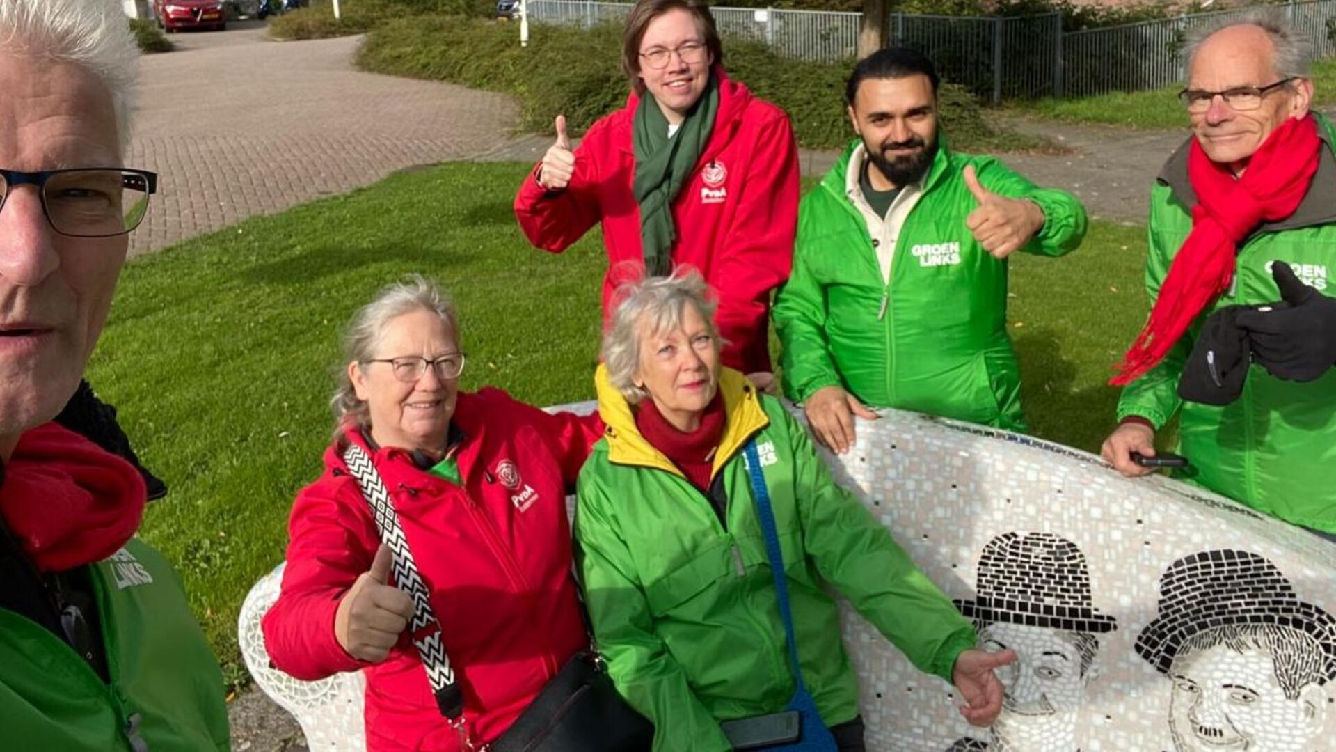 Campaigners op de social sofa in de Filmbuurt