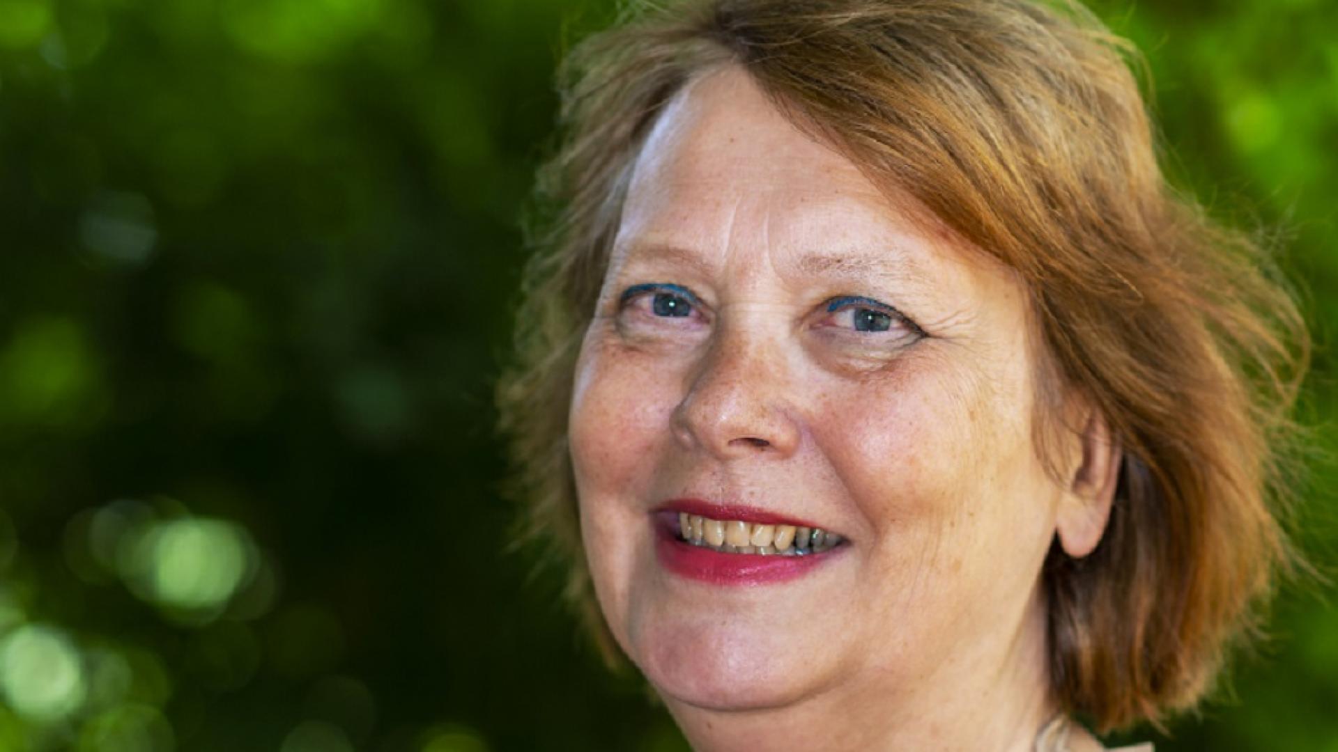 Sinds 2015 ben ik actief in GroenLinks Zoetermeer vanuit een intrinsieke motivatie om maatschappelijke betrokken te zijn. Ik had mijzelf voorgenomen om in plaats van bestuurlijk, politiek actief te worden. Hierin ben ik enigszins geremd door een ziekteper